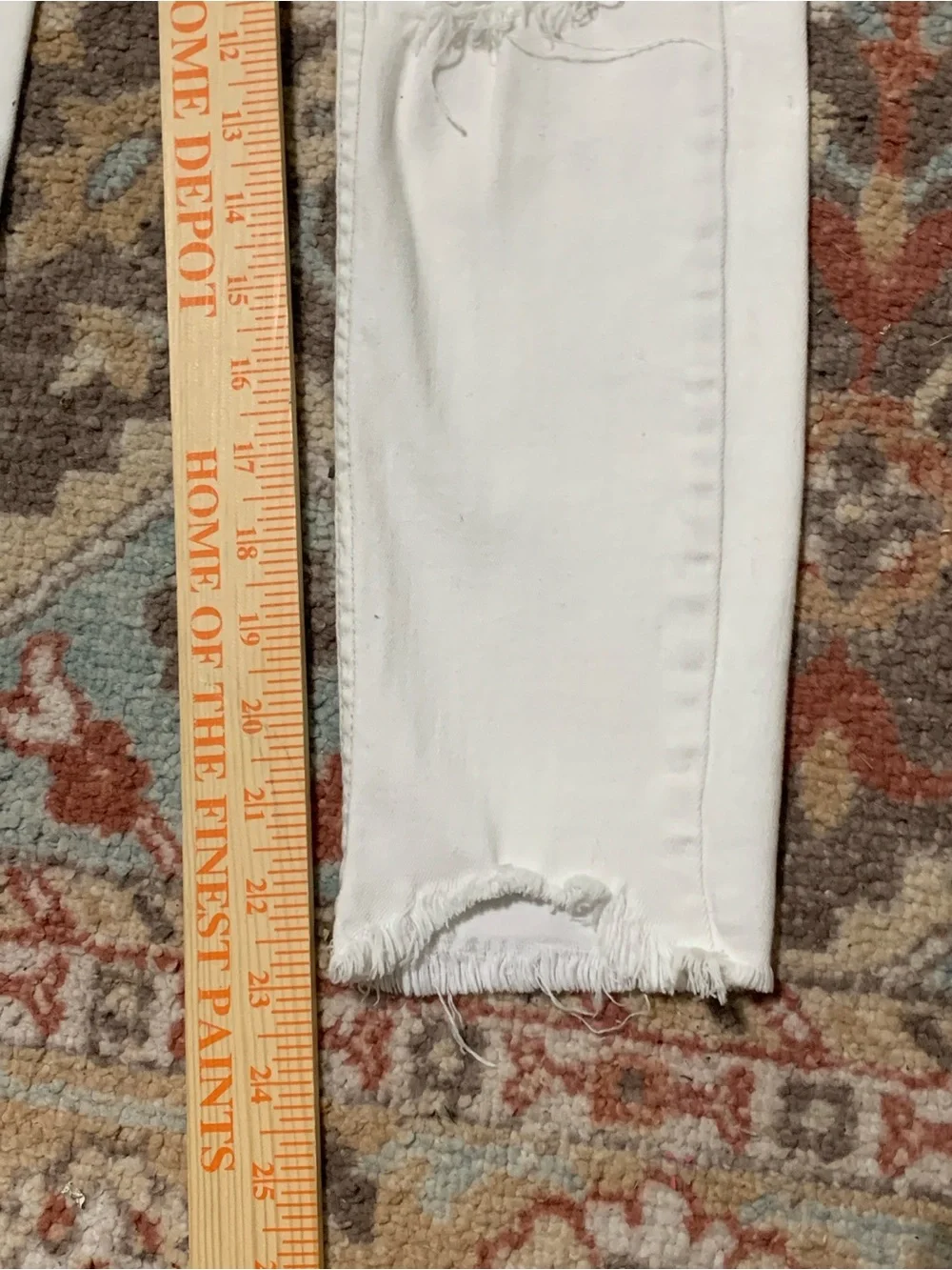 Free People White Distressed Skinny Jeans size 25
